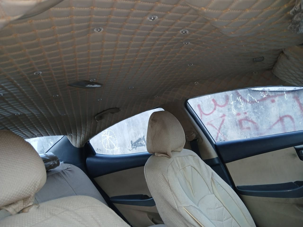 سلام عليكم النتره لبيع موديل 12مكينه وكير خير من الله صدر ٨٠ بل ١٠٠ تخم تاير كرهبايات كله شغاله سياره جاهزه لشارع الف مذب عليه السعر ٨٥ وبيه مجال سياره بيه ٣ قطع فقط بسمي تحويل مباشر ***********
