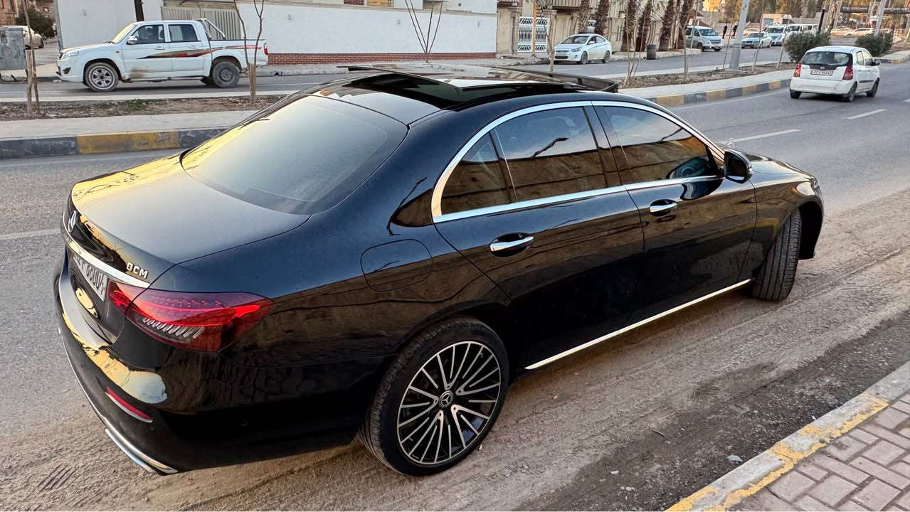 ميرسيدس بينز E200 
بجم اس كلاس
موديل 2023
وكالة BCM
دبل بصمة
رقم اربيل الجديد
كلين بدون صبغ بدون تبديل بدون بارد
المسافة المقطوعة :49,000 كيلو متر
المواصفات
دفع خلفي ( توويل) المرغوب
سقف بانوراما
دخول ذكي 4 ابواب
داخل جلد ابيض ملكي اصلي
دبل ماوس
جنطة كهرباء
كشنات كهرباء
قيادة ذاتية
كامرات 360 درجة( ٤ كامرات)
حساسات 360 درجة
مرايا كهرباء قلاب
اوتو هولد
اوتو بارك
انارة محيطية متغيرة 64 لون
ابل كار بلي
مانع تصادم خلفي وامامي
بردة خلفية كهرباء
ويل كب 19 توسايز
طخم تاير جديد
كير ومكينة وكهربائيات وحدادية بشرط
صفر مسج
السيارة مابيها اي مصرف جديدة
سنوية جديدة لنهاية 2028
هزة جديدة 10/2026
بيها باج تظليل 80% لنهاية شهر 6
السيارة باسمي شرط التحويل
السعر 44,000$ يعني  440 ورقة ومجال جدا جدا بسيط
 مكان السيارة الموصل
واتساب : ***********
كورك : *********** موصل, نينوى
