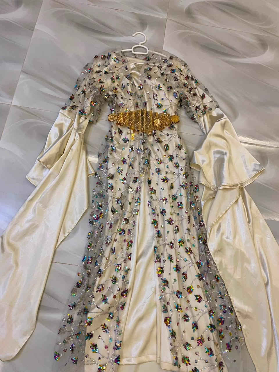 فساتين ودراعات وقفاطين مستعملة والاسعار داخل الصورة الكمية محدودة


**إذا كنت صاحب هذا الإعلان وتريد حذفه لأي سبب، رجاءا أرسل رسالة إلى الدعم الفني**