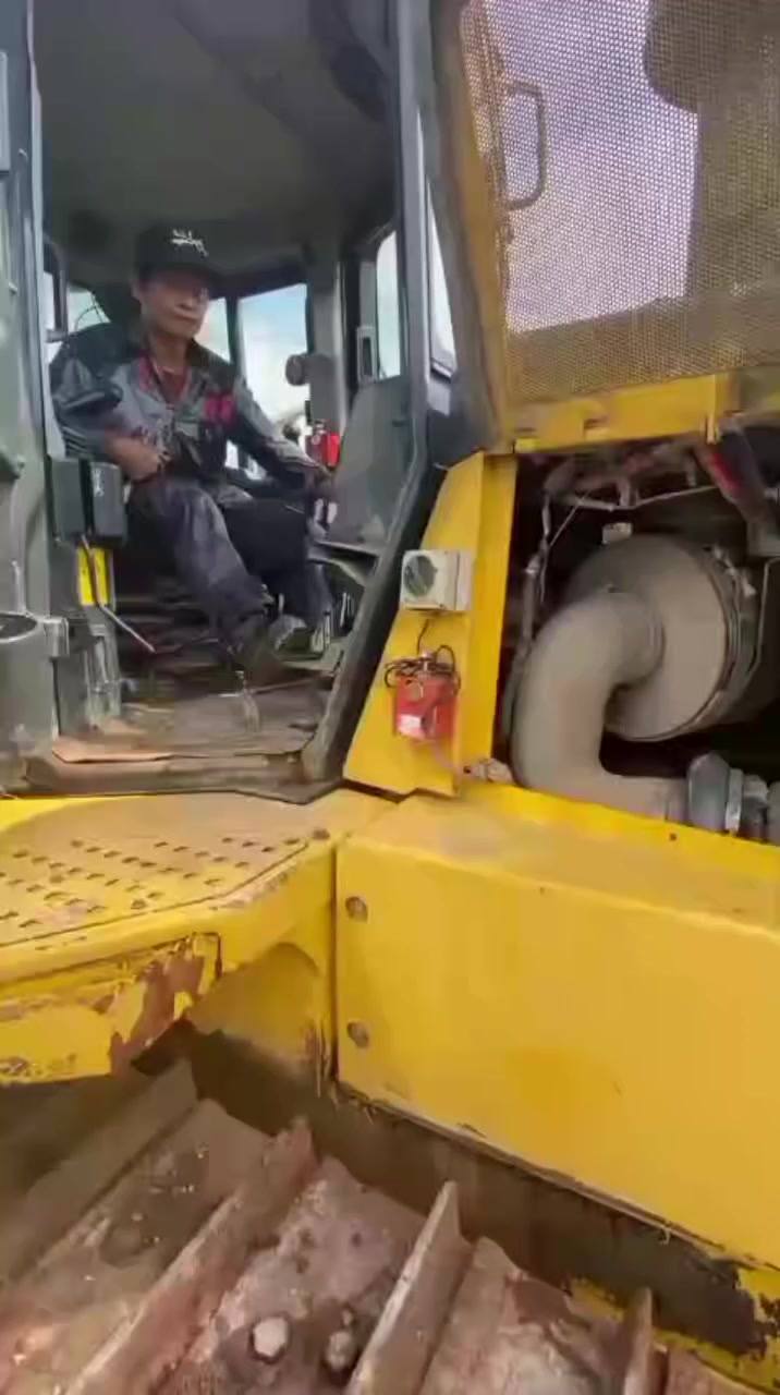 On sale
Komatsu 
D155A-6
3 units available

Year 2014/2016/2018

#Dozer


**إذا كنت صاحب هذا الإعلان وتريد حذفه لأي سبب، رجاءا أرسل رسالة إلى الدعم الفني**