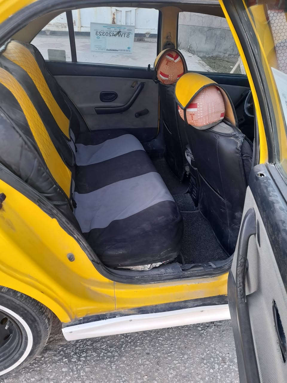 السلام عليكم سمند موديل ٢٠٠٩ ليموني للبيع مكينه وكير تمام حداديه تمام رقم بغداد سنويه نافذه ١٩ هيئه وغرامات ماعرف شكد عليهه بدون تحويل اتكفل سرقه وعشائر سياره ناعمه وجاهزه مال واحد على باب الله  تخم تاير الخط كهربائيات كلهه شغاله السعر ١٤ ورقه وبيهه مجال ولتعجبه بيه خير ويدلل عنواني كربلاء اتصل وبخدمتك ***********
