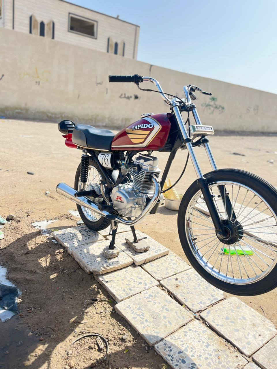 سلام عليكم عدي دراجه للبيع رابيدو حرف R الدراجه شوفت عينك نضيفه وبل حقيقه احلا الدراجه تريدها مشي طير نهضه تزرف لكاع مبدل بيها بس بستم مكاني بصرة خور الزبير السعر 630 وبيها مجال قليل لشراي بس ولماعنده يأخذها بلاش ***********
