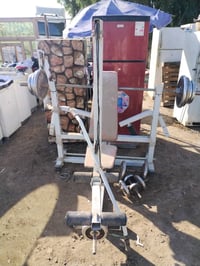 للبيع جهاز رياضي متكامل، مثالي لتمارين الأوزان واللياقة البدنية. الجها...