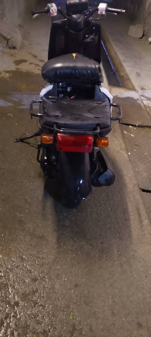 السلام عليكم .
بيكم نوزل فحل للبيع مانقصه برغي شوفت عينك فقط دبلات اماميه وقبق اشاره مكينه مكفولع كفرات جدد بلاديه الستانه الخلفيه مكسوره نص بيه ونص بره كفر راديتر موجود بس ماشاده كهربائيات شغاله
السعر 400 وبيه مجال
المكان مسيب
الاستفسار ***********
