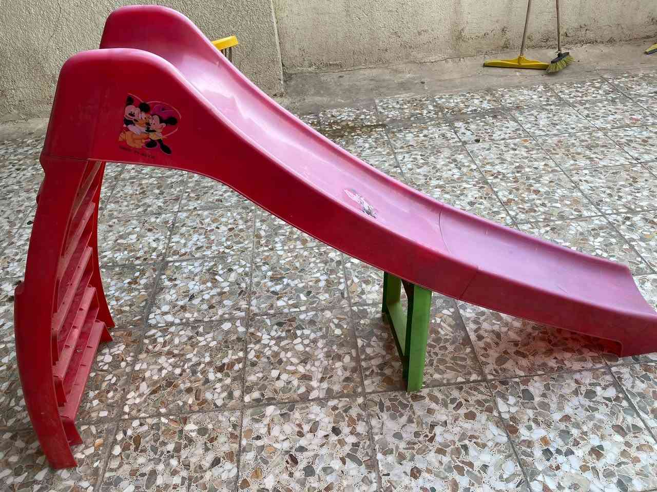 سيارة جيب اخذتها من الاعظميه ب٣٥٠ اريدها ب١٥٠.بس اليده الفوك مكسورة وشغاله كلشي مابيها
زحليكة حجم جبير اليدات موجودات بس يتركبن ب٢٠
مكاني الدورة الشراي يجي ويفحص وياخذهن بالعافيه 
سبب البيع مكان ماعندي


**إذا كنت صاحب هذا الإعلان وتريد حذفه لأي سبب، رجاءا أرسل رسالة إلى الدعم الفني**