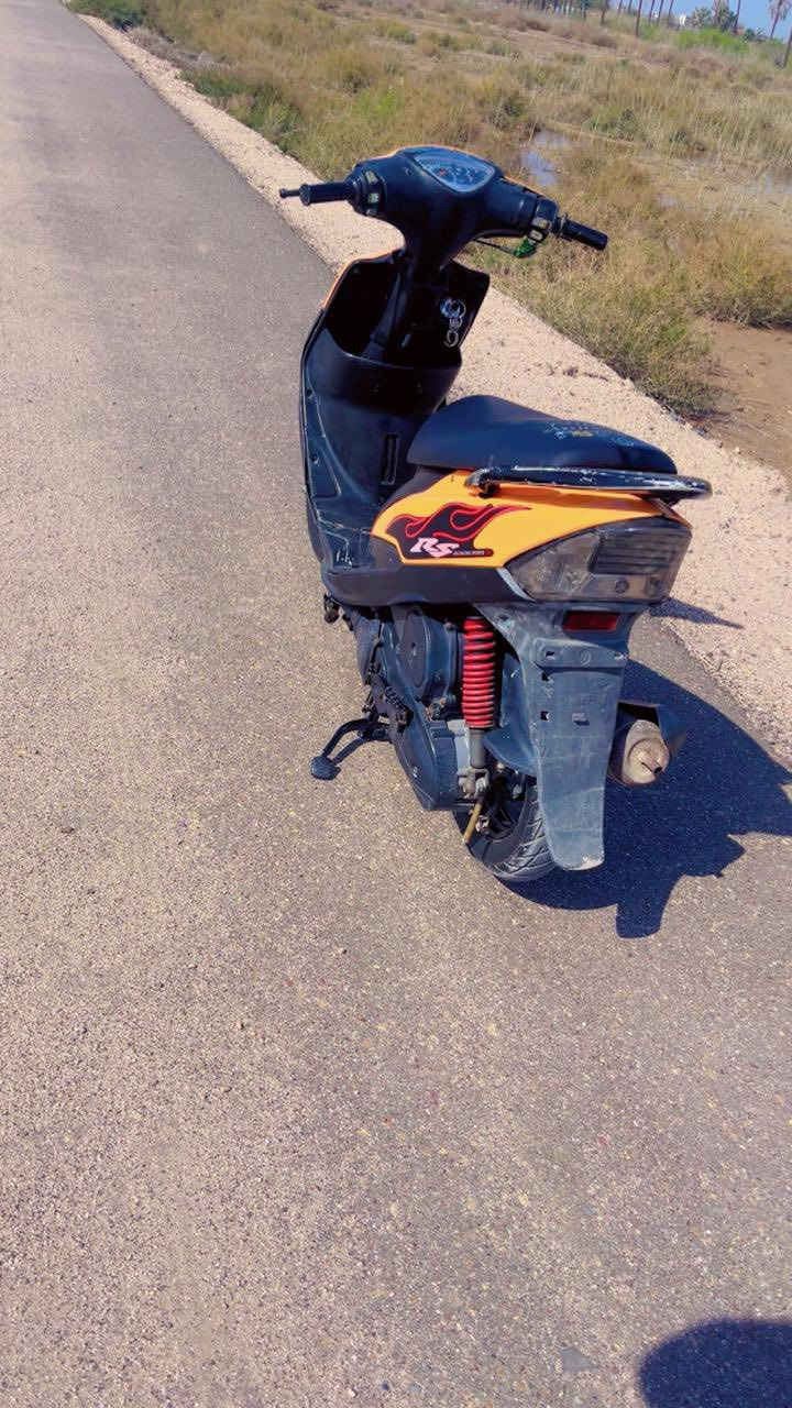 سلام عليكم ماكس ما مفتوحه كهربايات شقاله لا تنقيص ولا تبخير شلعه ومعدل تخبل بوشه ٤٩  بلاد كفرات وسواد كلهه ختم واحد ويه لمكينه تايرات جدد دراجه جديده بمعنه لكلمه 
مكاني تنومه شط لعرب
لمو شراي لا يراسل 
***********
سعر$٦٥٠
