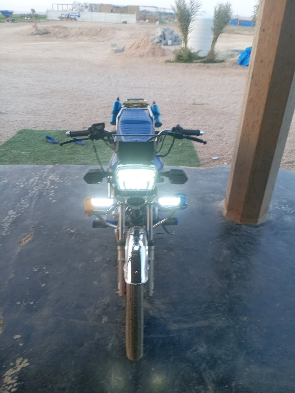 السلام عليكم دراجه 24شكل 25محرك اببض زنجيل  150نضافه فول ماعايزها شي سعرها 850وبيها مجال ***********
