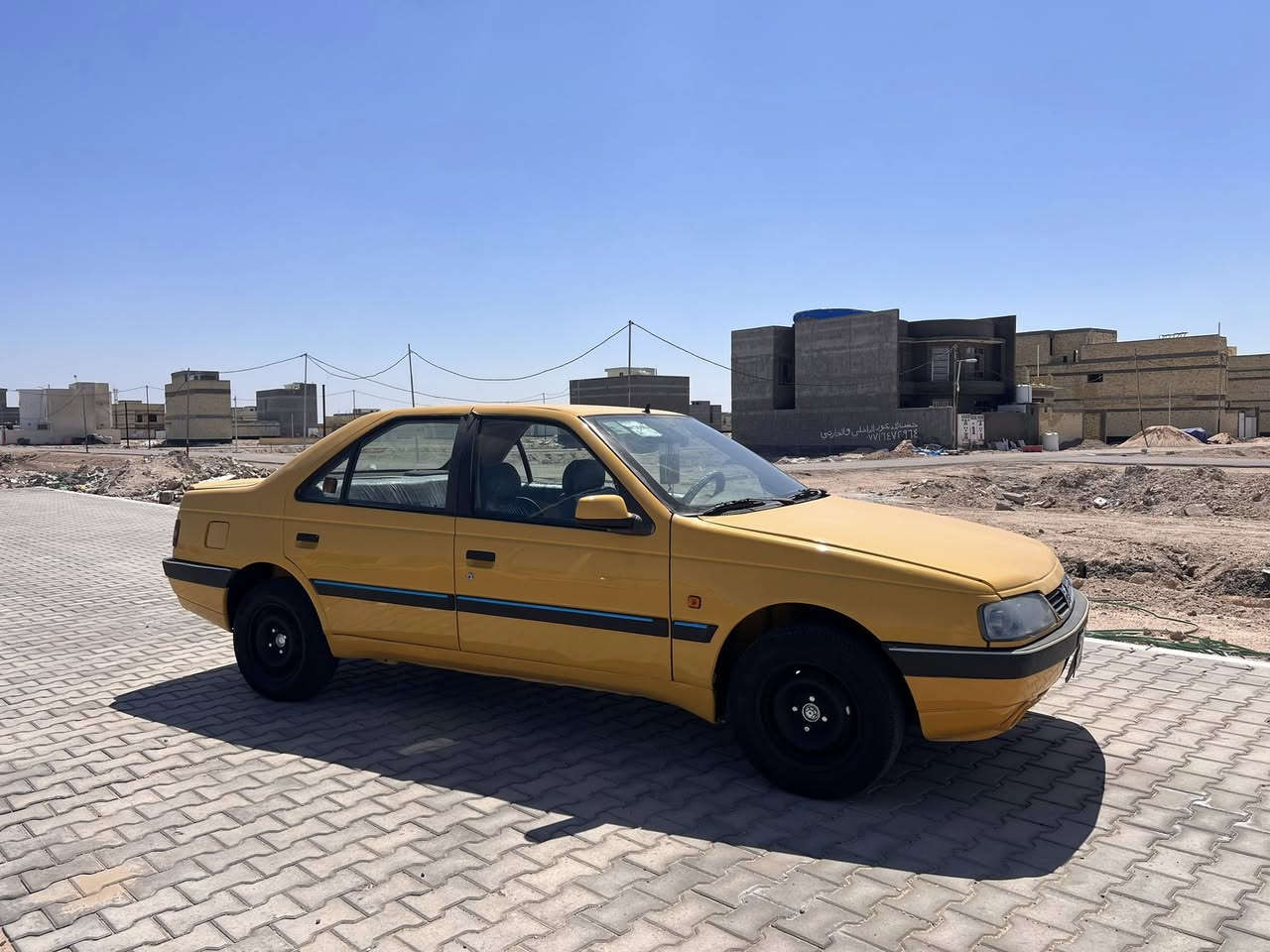 بيجو ٤٠٥ موديل ٢٠١٦ بصره تحويل 

السياره كفاله عامه من الضربه والتبديل فقط رشات صبغ اثر زنجار وجراد 
مكينه گير حداده تخم تاير جاهزه سياره من كلشي 
السعر:٣٨ 
للأستفسار:***********
