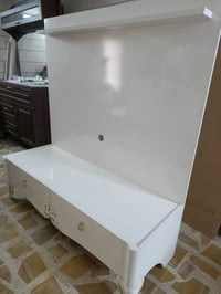 ميز بلازمة للبيع ٣٥ صوبه عدد ٢ ب ٣٥ الشراي يتصل على هذا الرقم بي واتس ...