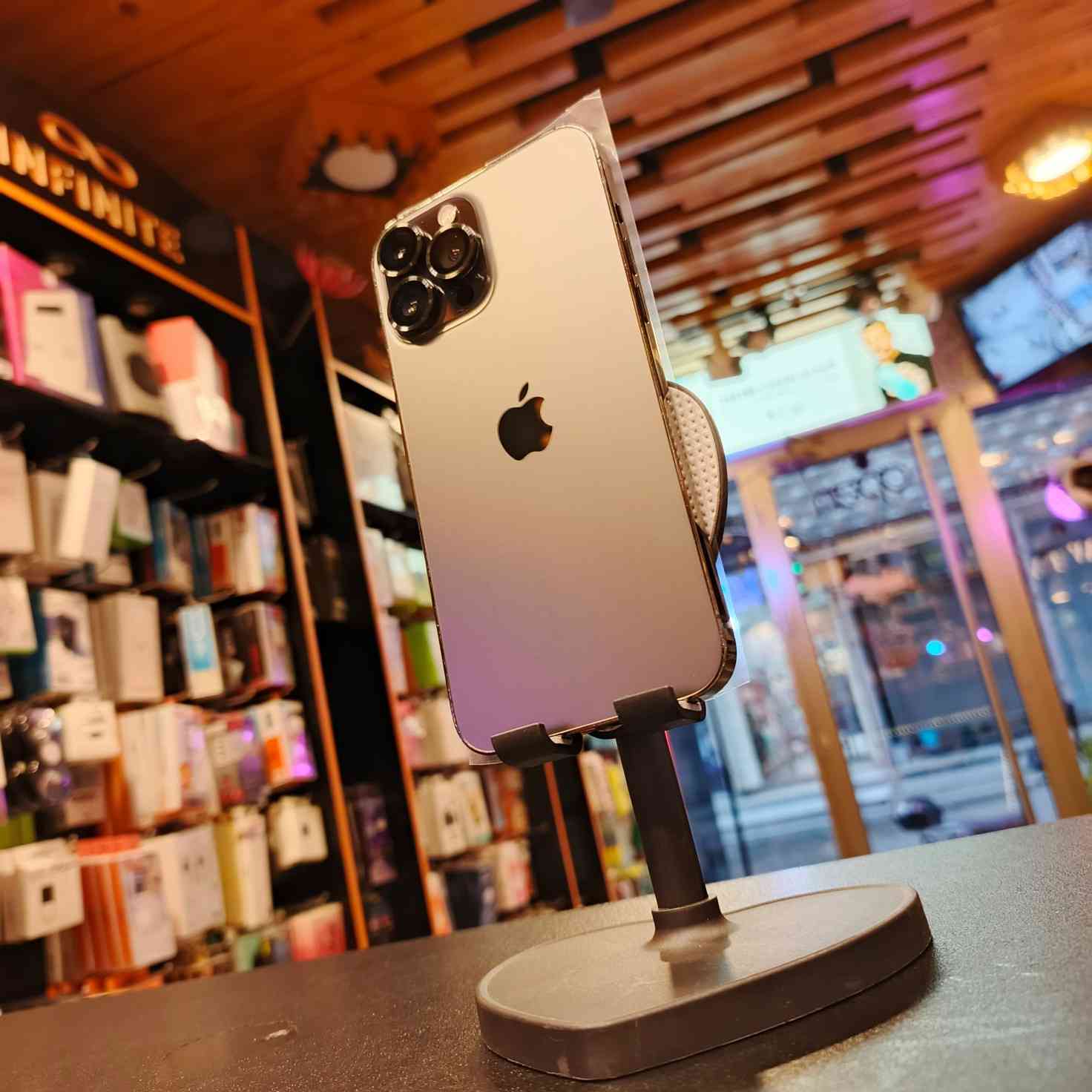 #متاح هاتف مستخدم ❤
# iphone 13  pro max 
الذاكرة 128 GB
البطارية 100 %
دبل شريحة ❤
الهاتف مستبدل شاشة   ❤
بصمة لوجه متوقفة تحديث 
#السعر  495 الف فقط 

#العنوان _الانبار _قضاء هيت _ شارع حامي حميد _مجاور مجمع الملكة أو مقابل مكتبة الأقلام _ مركز الباشا 💥
#لتواصل معنا : 
واتساب / ***********
الانستا / albasha-mople
