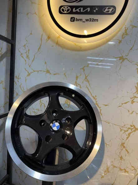 � متوفر ويل أم فايف حجم 15 – 
💲 السعر: 350 ألف
🛠 مكفول عواج وتلصيح
🔁 البيع ومراوس

💬 شعندك خليه… M هامان نراوسك كل ويل وسعره

📱 واتساب: ***********
🚚 يوجد توصيل لجميع المحافظات

📍 الموقع: بغداد – حي العامل – شارع 7 نيسان
