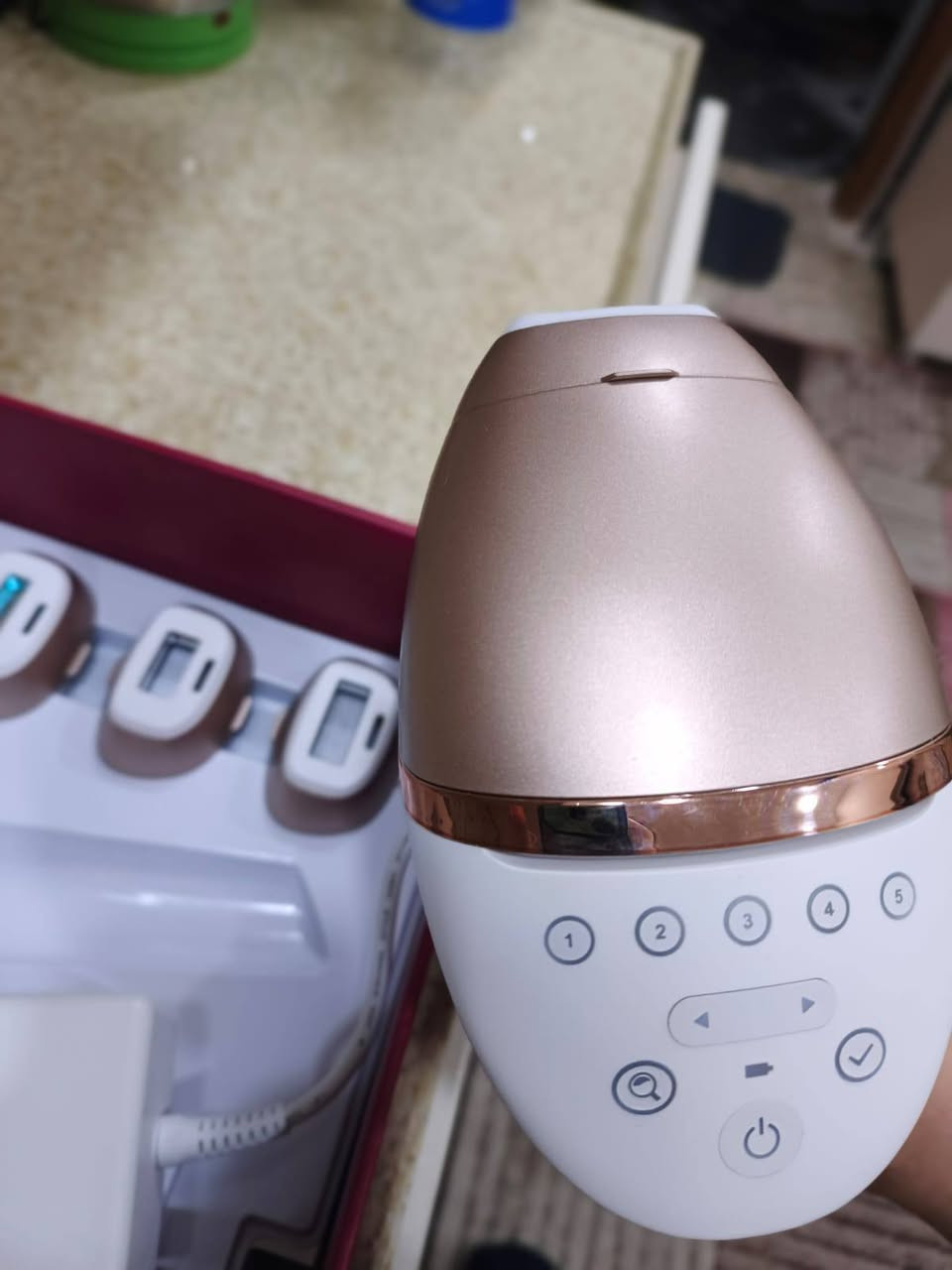 السلام عليكم
ليزر منزلي جديد وحديث 
السعر ٤٥٠ وبي مجاال 
لمعرفة التفاصيل الاتصال على الرقم التالي :
‏‪***********‬‏
