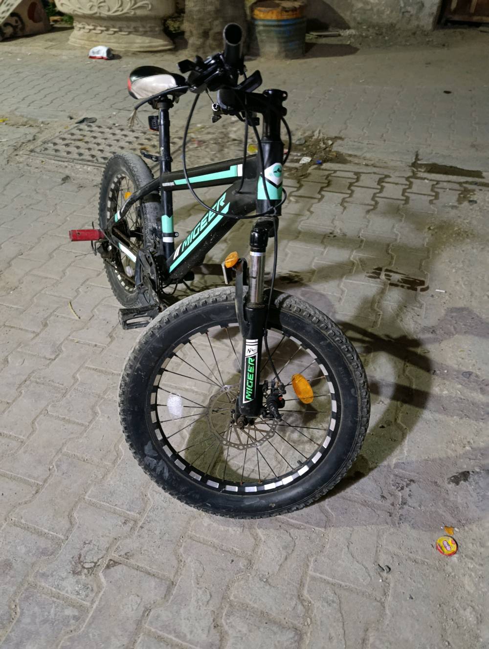 بايسكل رياضي للبيع النضافة90بل100 السعر110 قفل 
