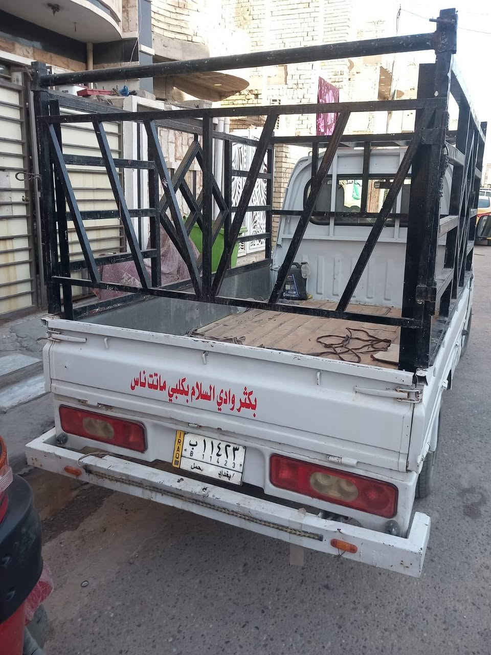 سلام عليكم سياره للبيع يوكيوك حمل بيهه حادث جاملغ محور اوتو سياره كامله كهربائيات السعر 35وبيهه مجال المكان زعفرانيه الأربع شوارع ***********
