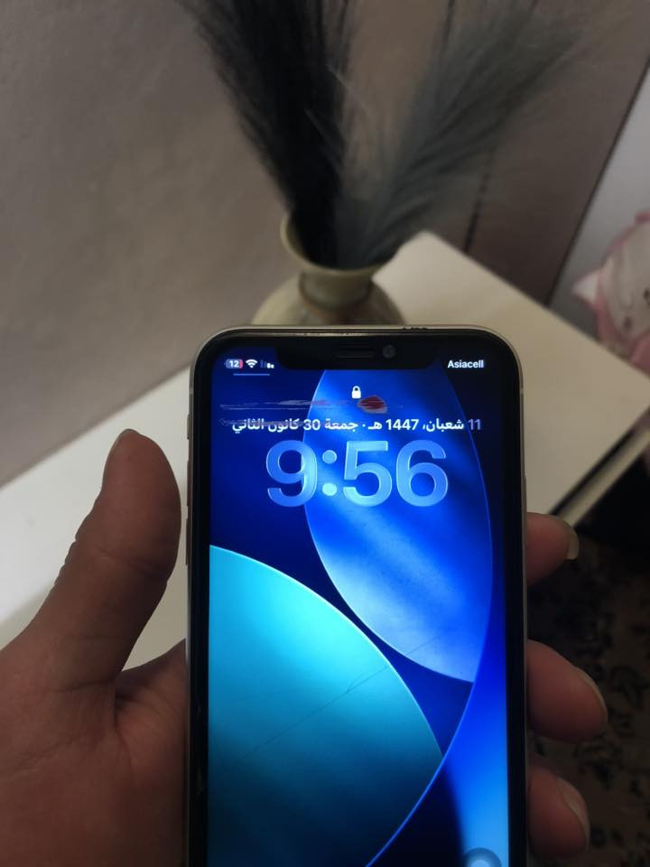 سلام عليكم ايفون 11 👌🏻✅  لون ابيض
يدعم اخر تحديث ios 26👌🏻.
 جهاز بلادي فقط مصلح اي سي شحن  
والشاشه بيه طبع  بسيط ومماثر ع المس ابدا 
فيس ايدي شغال كامرته تخبل صوته كلش ححلو 
ذاكرته 128
السعر 235 وبي مجال  ***********
مكاني كركوك
