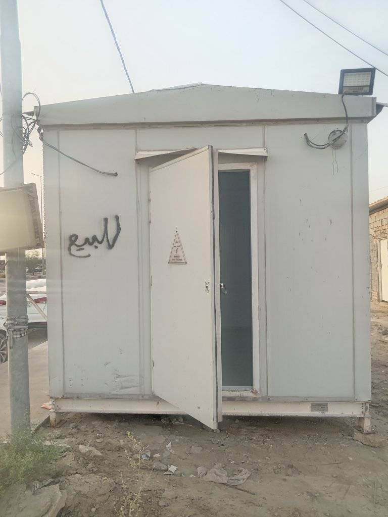 السلام عليكم كرفان للبيع طوله 3 ونص وعرض 3 متر ديوانيه مركز ***********
