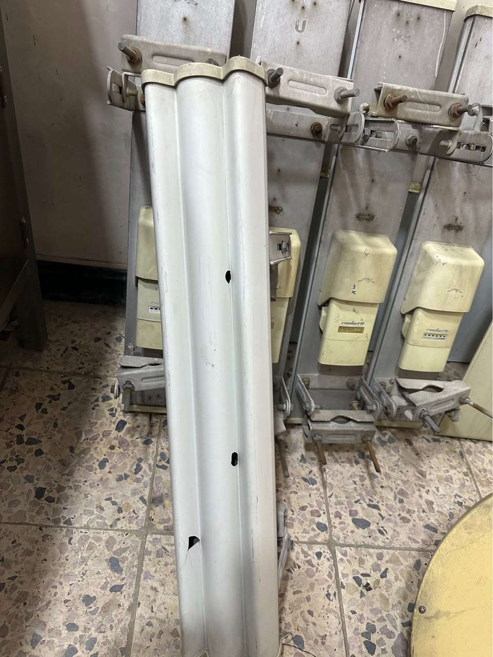 سكتر ubnt + روكت xw بيهن خلل ( عدد) 2
سعر القطعة 75

سكتر ubnt + روكت xm شغال
السعر 100 الف 

دش ubnt 30
السعر 100 الف 

دش انتي نويز 26 
65 الف 

بور برج xm m5
السعر 65 الف 

موجود توصيل 5 الاف لكل المحافظات 
للاستفسار 
*********** بغداد, العراق
