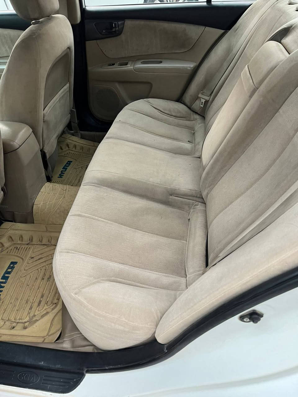 بسم الله الرحمن الرحيم
السلام عليكم
#للبيع
اوبتيما 2009
سياره خير من الله مال جناي، سياره بيه فقط بارد
محرك خير من الله سياره تايرات جديده فتحه ب قماره
#السعر 120 وبيه مجال

#للتفاصيل أكثر الاتصال على الرقم
***********
او المراسله ع خاص
