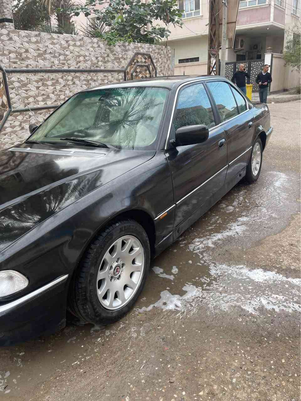 bmw كاسحه  حجم 740  محرك 8 سلندر 
جاهزه بدون اي نقص  
مراوس او بيع البصرة, العراق


**إذا كنت صاحب هذا الإعلان وتريد حذفه لأي سبب، رجاءا أرسل رسالة إلى الدعم الفني**