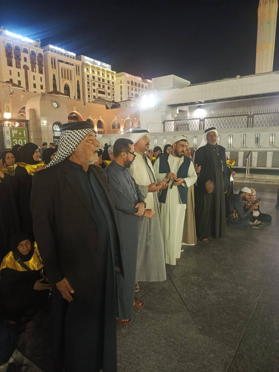 #بالصور: جانب من زيارة قافلة معتمرينا في المدينة المنورة عمرة شهري رجب وشعبان البرية
______________________
رحلتنـا القادمة:  عمرة شهر شعبان 
رحلة البرية وبإشراف ديني متكامل
تاريخ الرحلات
2026/1/16 عمرتين رجب وشعبان 
2026/1/25 عمرة شعبان 
2026/1/30 عمرة شعبان 
2026/2/2 عمرة شعبان وعطله نصف السنه .
2026/2/10 عمرة شعبان 
-----------------------------------------
مميزات رحلة العمرة البري
بإشراف المتعهد الحاج أبو علاء الناصري
وبإشراف الإرشاد الديني سماحة الشيخ شاكر الغزي 
الانطلاق والعودة من وإلى مقر الشركة
الإقامة في فنادق مميزة وقريبه 
ثلاث وجبات طعام اوبن بوفيه مفتوح 
زيارات دينية لجميع المزارات في مكة والمدينة
محاضرات دينية وإرشادية لضمان أداء عمرة صحيحة
مع توزيع الهدايه للمعتمرين 
#ملاحظة يتوفر خصم خاص للإعداد الكبيرة والحملدارية.
وكذلك يتوفر لدينا عمرة أنابة وبأسعار مناسبة.
وكذلك يتوفر لدينا نظام الأقساط المريح 
يتوفر لدينا فرعين ناصرية وكربلاء 
لأي استفسار او الحجز 
***********
*********** 
***********
