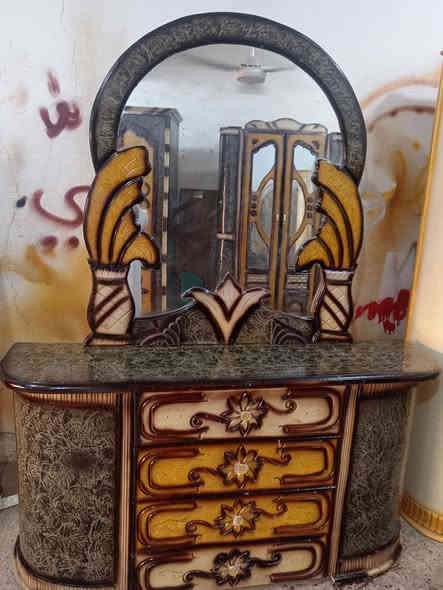 للبيع غرفه عراقي مستعمله السعر ٥٥٠ الرميثه شارع النجارين مجاور الصياغ ***********ابو وهاب النجار
