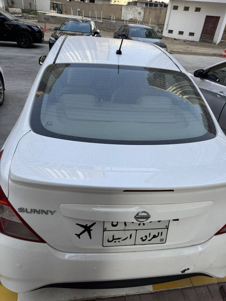 السلام عليكم
نيسان سني موديل ٢٠٢٠ هندي بليته زركه 
السياره جديده مكفوله من الحادث فقط بيها 
صبغ بنيد بدون ضرر والدعاميات كفاله ماشيه ١٠٠ الف 
تقريبا للبيع مكان السياره بغداد 
للاستفسار *********** تحياتي
