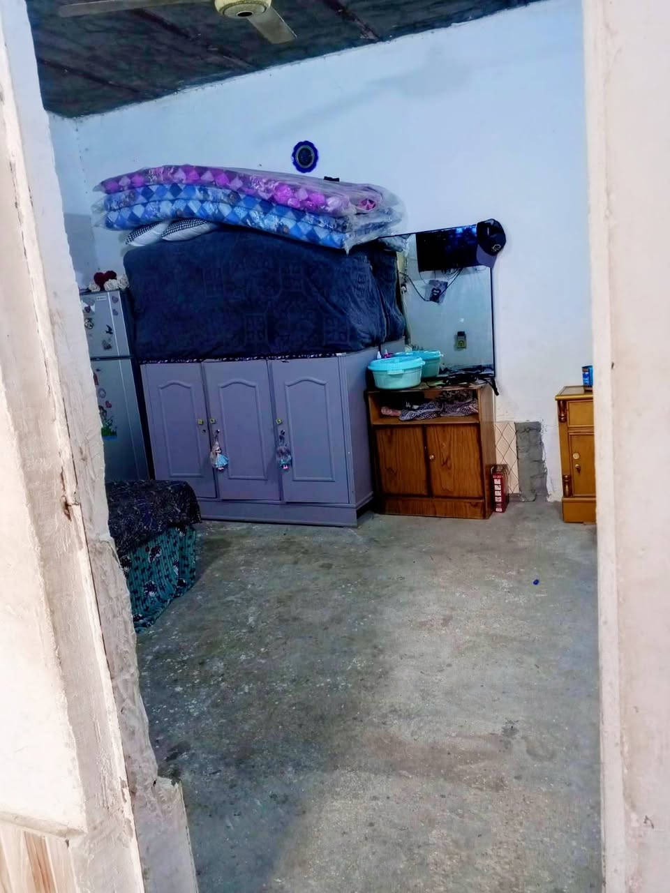 ٤٨متر ١٠مليون خلف مدرسه الشهيد علي الرماحي  تجعيب وبناء بلوك عكاد يحتوي على غرفه نوم صاله مطبخ صحيات. نجف كوفه براكيه خلف مدرسه الشهيد علي   عنوان المكتب الكوفة شارع المعمل قرب شارع المطار القديم مجاور صيدليه بلال مقابل صيدليه زحل جوار شارع سيد حبيب 
***********
***********
