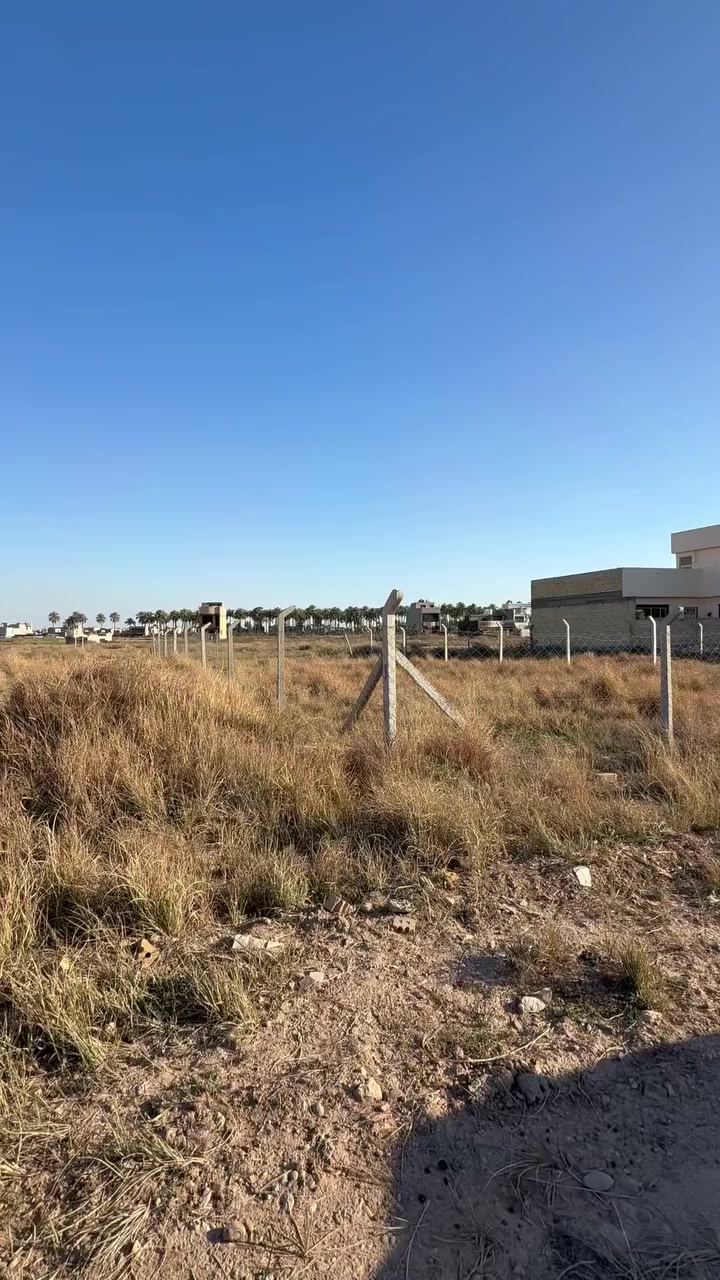 السلام عليكم 
ارض زراعي مدخل شارع الكبيسي دونم 126 
260 متر 
الواجهة 11.30 سم
النزال 23 
الارض على شارع 15 متر ومجاور قطعة ركن 
60 مليون وبيها مجال 
للاستفسار ***********
