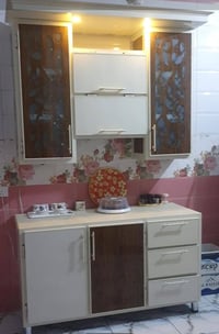 كاونتر للبيع نظيف جدا توصا السعر 500 المكان الشعب 07740591365