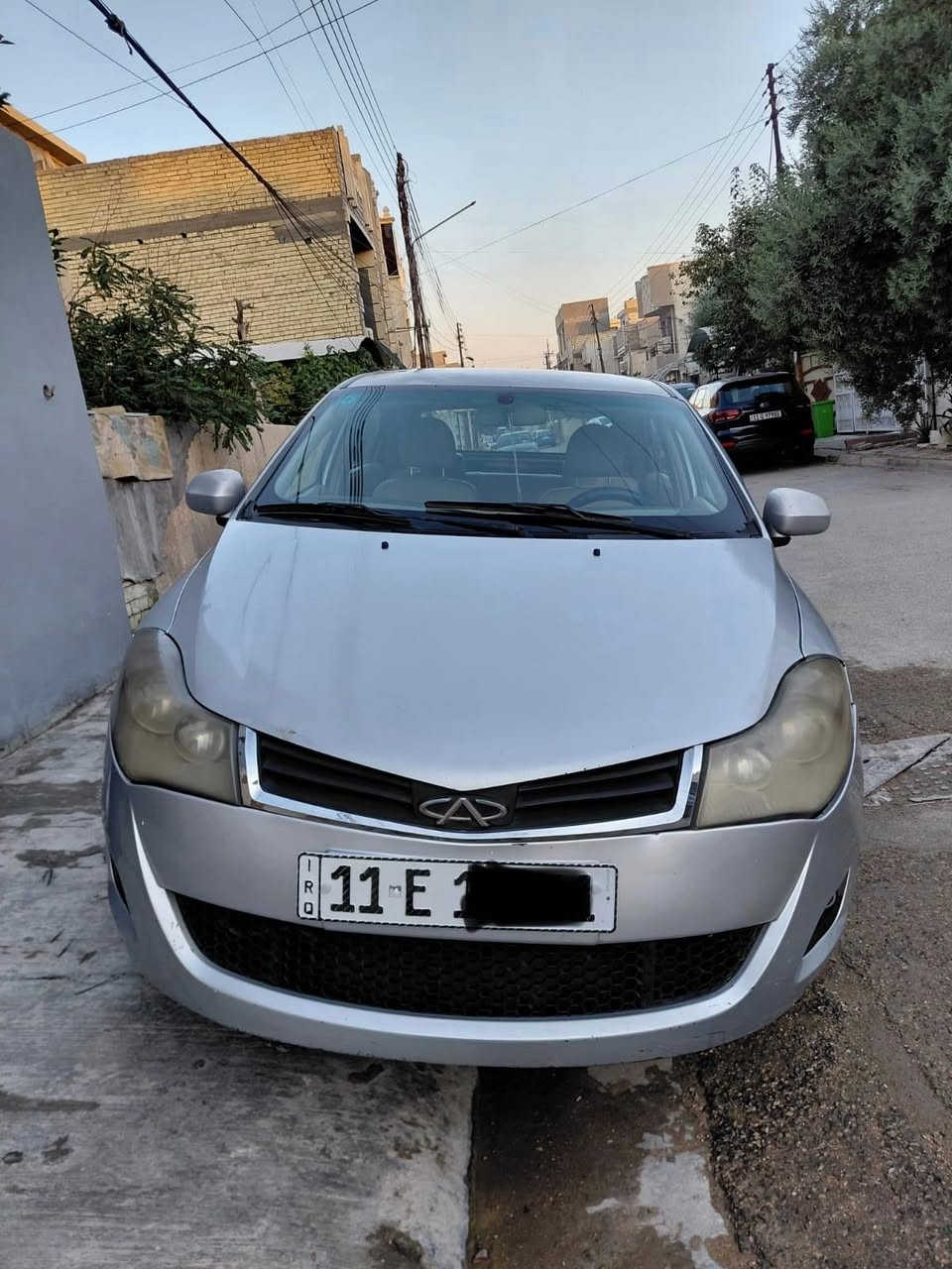 السلام عليكم
شيري فلاوين ٢٠١١ جنطة ماشية ١٤٠ الف تبريد ثلج كير ومحرك كلش زينات تخم تاير جديد مسجل بلاد جامة امامي جديد حساسات شغالة صدر جديد بس بي طركعة ماعرف مال شنو وباب الجكمجة يشكل مكسور قفلة وصوندة الزراكات مال ماسحة فالته من جوة تبديل باب خلف الصدر فقط الباقي بلادي 
للاتصال *********** 
السعر ٣٦
