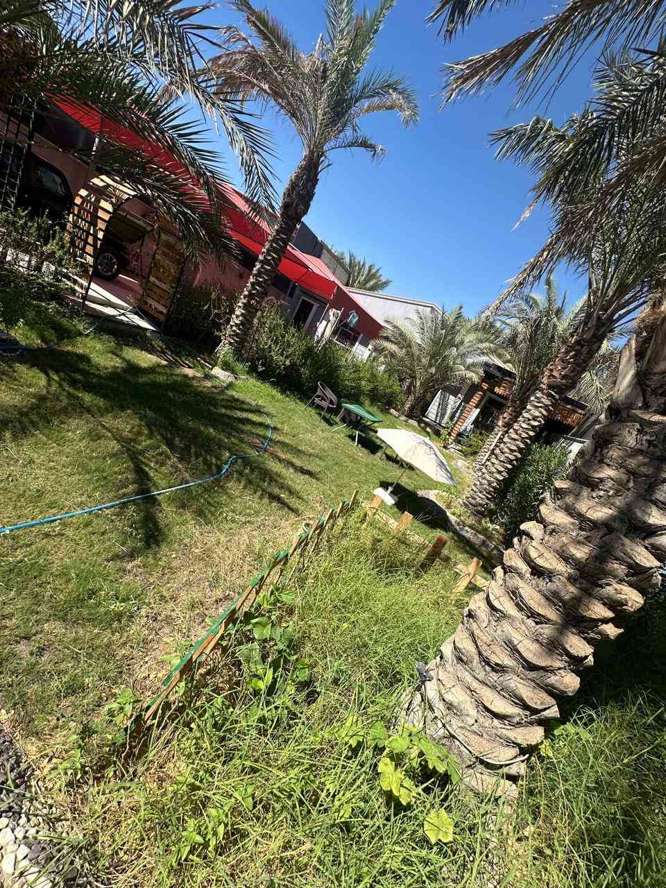 السلام عليكم منتجع للبيع مساحه ٥٠٠متر سند 25طابو زراعي إقرار محكمه  يحتوي عل سويت كامل غرفه مطبخ صاله صحيات يحتوي على كافة الخدمات يباع مع المحتويات كافه العنوان كربلاء حولي ابو مهدي المهندس خلف سايلو كربلاء عبر نهر الهنيديه بالفرع
*********** اسيا وتساب 

***********

***********
