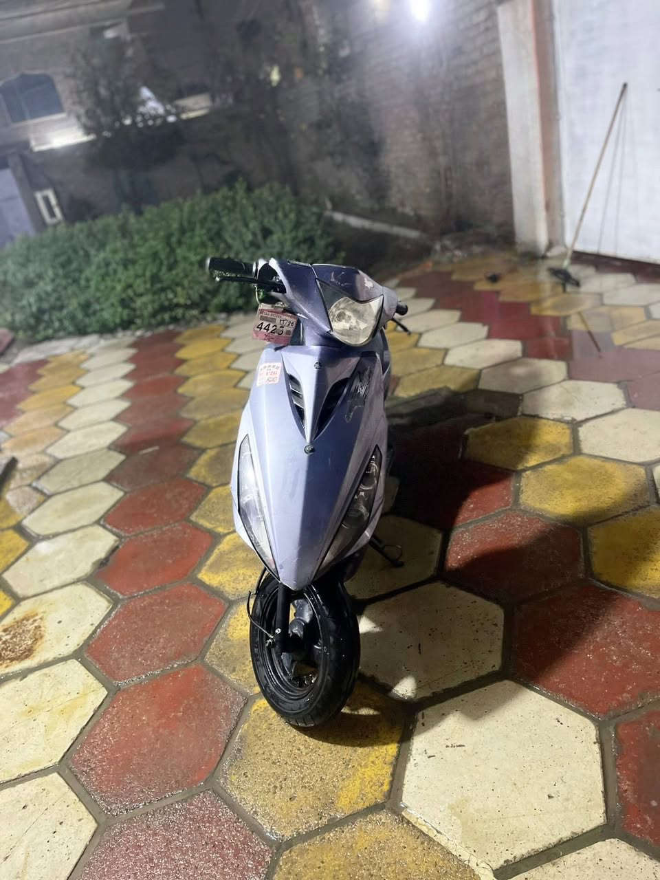 السلام عليكم ماكس مضلع كابريتر   للبيع دراجه  دراجه خير من الله  بلاديه من الطول لطول دراجه نكره سلف بكل وكت هندر شغال مكينه بلاديه مامفتوحه كهربائيات كله شغاله اكفله كفاله عامه من السرقه والنضوح والتبخير السعر 700 وبيه مجال مكاني بغداد كراده ساحه  الواثق الرقم للتواصل ***********
