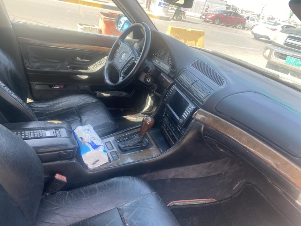 بي ام ٧٤٠ موديل ٩٤ محدثة ٢٠٠٠
سيارة جاهزة كير محرك تبريد صدر جديد امامي خلفي قبل اسبوع شادة رقم بصرة بسمي 

مكان سيارة بابل السدة الهندية 

***********

السعر 65$

