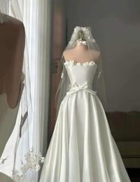 محل فساتين أعراس • محتاجين خياطة شاطرة • منطقة ٣٢ بارڪ