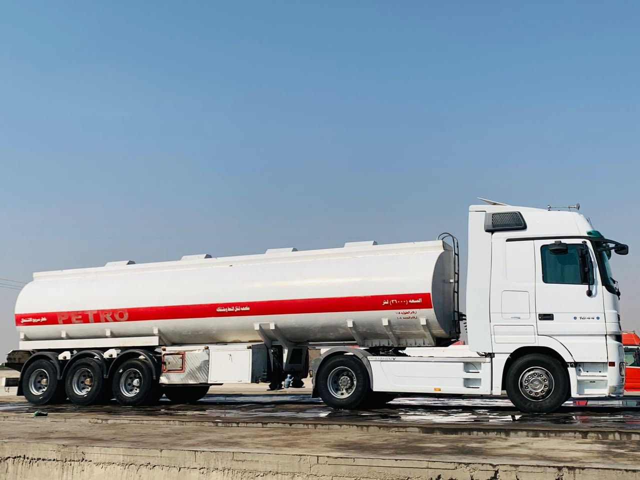 سلام عليكم سياره ٢٠٠٨مكفوله كفاله عامه ادبلو رتايدر ثلاجه صفواج تخم تاير سياره بويلر كهربائي جي بي س تكيل طوناج ٢سنه  حالين ع الشغل (*********** )
