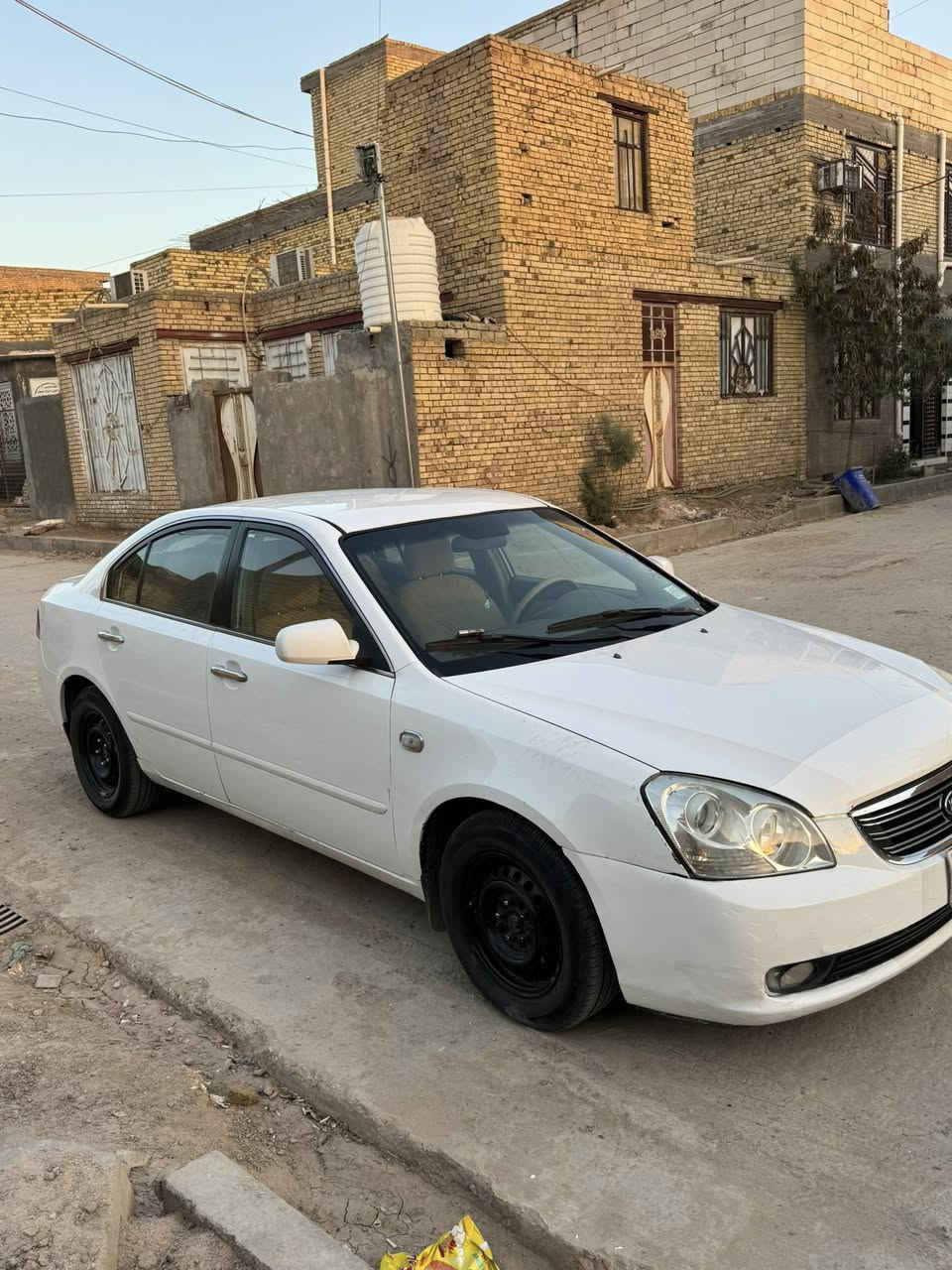 السلام عليكم اوبتيماخليجي ٢٠٠٦مكينه ٢٧٠٠سياره مكفوله من الضربه بيهه رشات بصيطه ملاحضات رقم ذي قار بسمي تحويل ثاني يوم سنويه لل٢٨كهربائيات كامله تخم تاير جديد شاشه كامره داخل بيجي سياره نضيفه بمعنى الكلمه مكان ذي  قار الشطره ً سعر٩٧وبيهه مجال ***********
