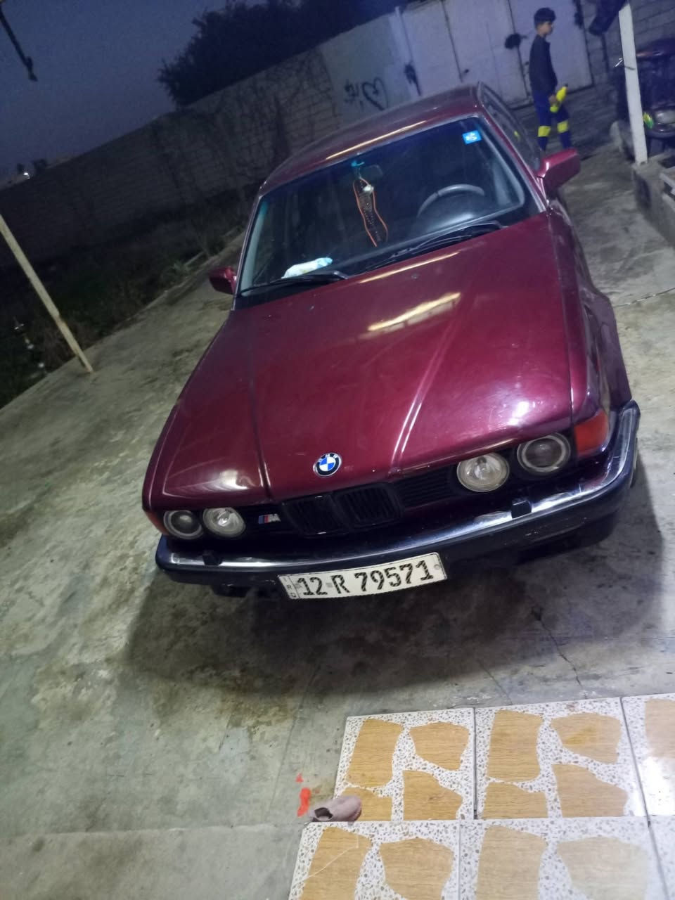 سلام عليكم BM 730اصاله وفصال سيارة رقم جديد سنويا جديد ساليت شغال كربون بنزين ربعه جامت شغال سياره ما يعوزه مصرف محرك كير شراط السعر 50$ ***********/***********
