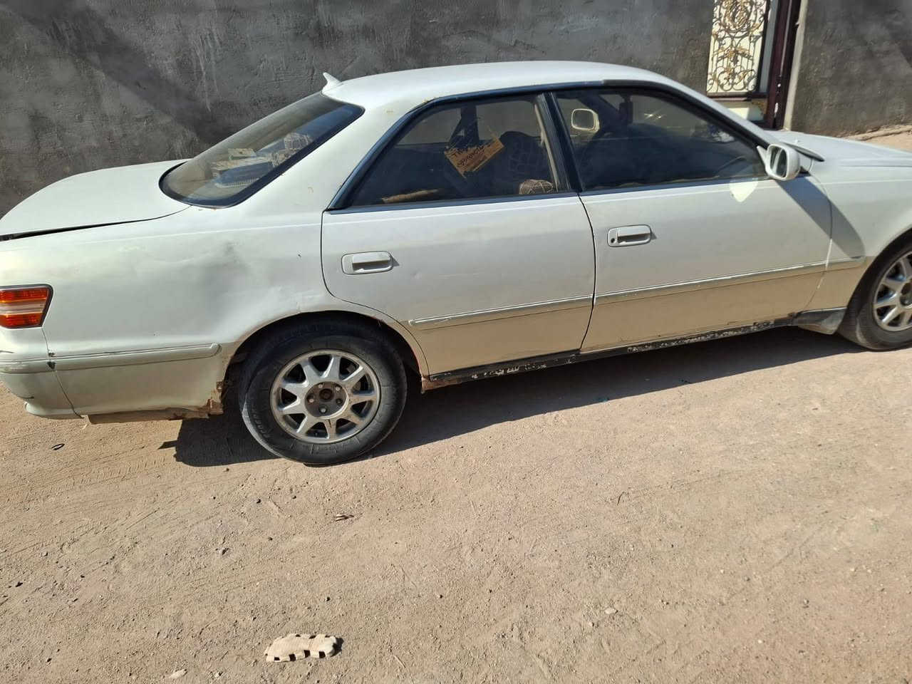 السلام عليكم/ مكلف بالنشر
مارك شاهينه موديل 1996 سياره جاهزه مكينه جديده كير جديده  كهربائيات تبريد شغال كصه جنطه سنويه بسمي تحويل ثاني يوم. 
العنوان البصره معمل الورق السعر 33 وبي مجال
للاستفسار الاتصال على الرقم ***********
