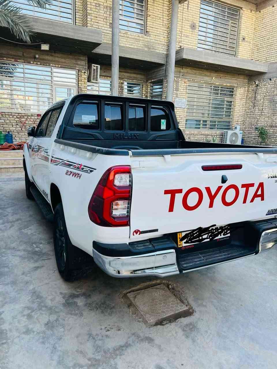 السلام عليكم للبيع هايلوكس ربعه سلندر موديل 2024 رقم ربيل سياره بسمي سعر 330 وبيها مجال مكفولا كفاله عامه مكاني بغداد ‏‪0770 250 5985‬‏
