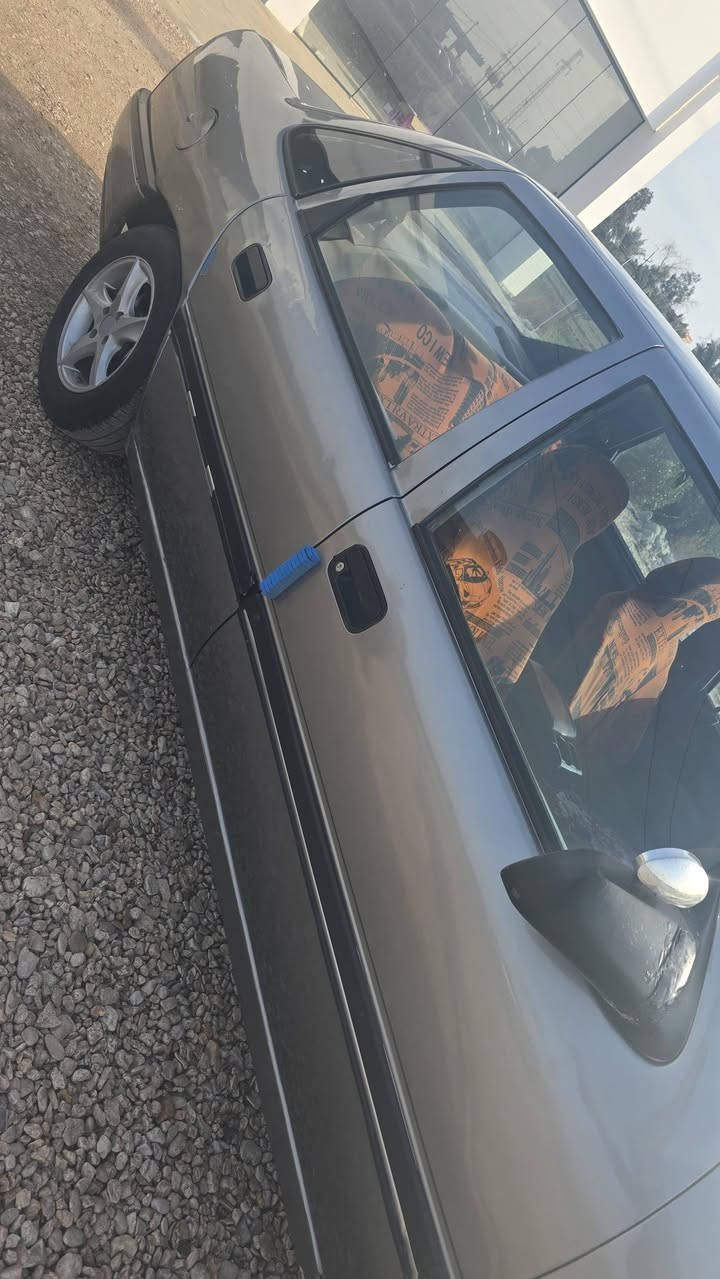 السلام عليكم اوبل فكترا للبيع السعر35
كير مكينه جدد تخم تايرات كهربائيّات كله شغاله  رقم بابل تحويل مباشر 
باقي تفاصيله الاتصال 
*********** العنوان بابل الحله
