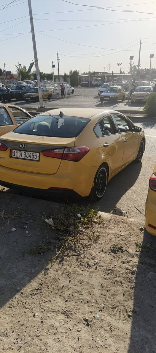 سلام عليكم كيه فورتي موديل 16 
كير مكينه مكفوله ليبل واحد تخم تواير حادثه بل داير مال الجاملخ الخلفي بس 
مكاني بغداد الشعله 
‏‪***********‬‏
