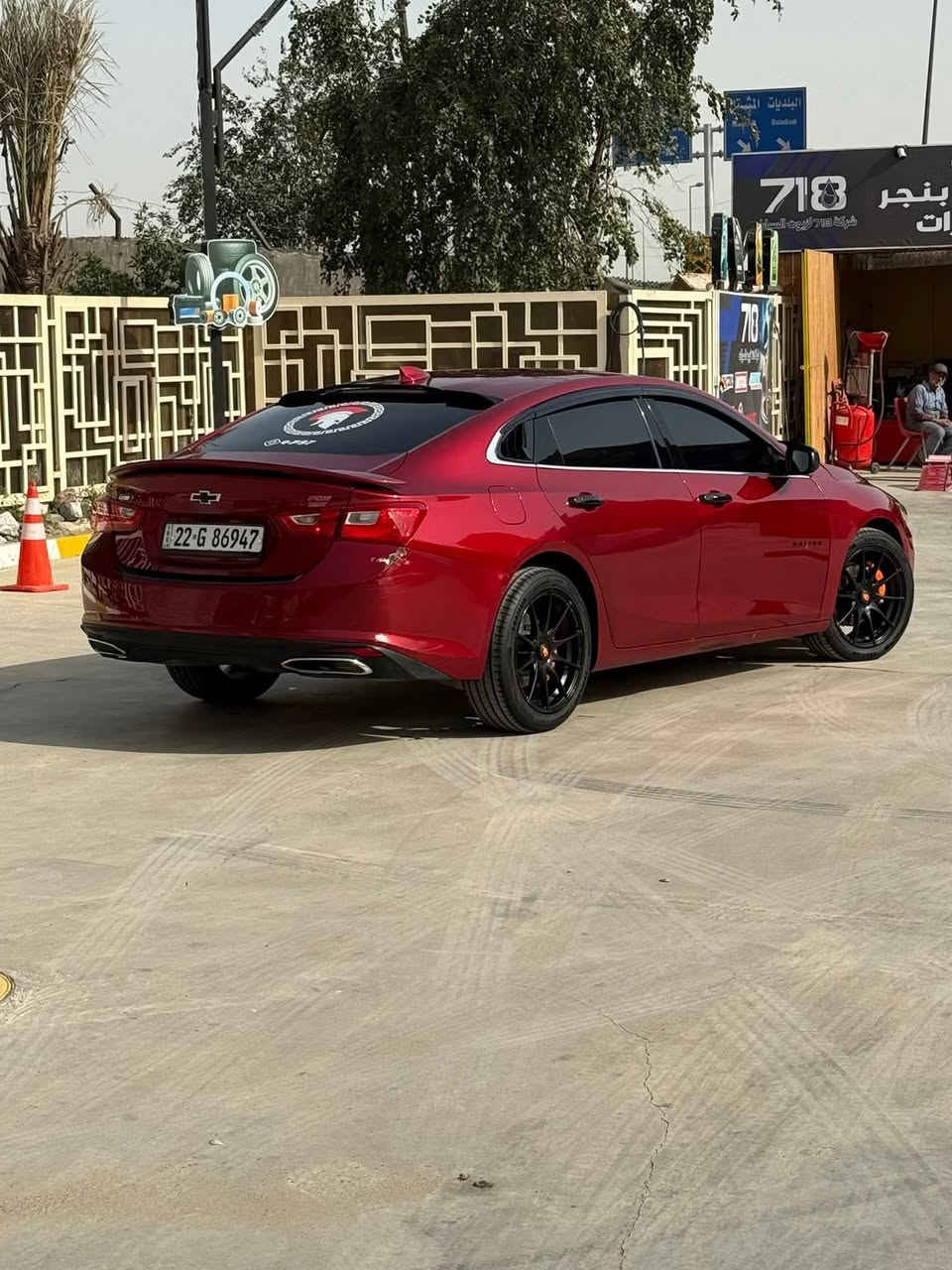 للبيع 

ماليبو RS (2021)  لون احمر  رقم اربيل
بيه كتاب تظليل 80‎%‎ لمدة سنه من اربيل ....

ضرره من امريكا فقط جاملغ جهت السكن معدل ايرباك فقط ستيرن ودوسة البانزين طاك  مواصله لاردايتر ولا بدنه ولا اي شي  
وبغداد صار بيه طخه باب خلفي وراجع بلادي ..

سيارة نضيفة بمعنى الكلمه وكلش متعوب عليه مال جناي 
دهنه كله XADO بانزين فقط محسن  الدشبول بدون اي علامه وحجر بيئه سليم بيه والسيارة  طابكه بل باب مابيه اي ستعمال ...

ممشه السيارة 159 الف 🔴🔴

مواصفات RS معروفه 🔴🔴🔴🔴
تجي دفيوزر رياضي بلادي وجناح بلادي
علامات الشوفر سود 
محرك 1500 تيربو 
بصمة تشغيل عن بعد 
نظام الاطفاء الذاتي 
لد امامي زنون 
كامرة خلفية 
بصمات ابواب 
شاشه كاربلي 
كشن السايق تحكم كهربائي 
كروز تحديد سرعة 

الاضافات الصايره عليه....🔴🔴🔴
عليه وياله OZ اصلية من احمد ورمزي وتايرات مشلن 
عليه لد حاجب بل لايتات يشتغلون سكن ابيض وبل اشارة
عليه كفر يدات وكفر مري وشفقة خلفيه وكفر جنطه خارجي وداخلي  ومطريات ع طول حتى للمثلث الصغير سكوبات للمثلثات 
عليه سستم كفرات اسود لامع للداخل كامل
عليه سستم سماعات نوع سوني اصلي 
عليه دوشمه تفصال مو كلبسات يعني 

🔴🔴سعره 120 وبيه مجال 🔴🔴
والي يشوف سعر هواي عليه يكدر يعبر المنشور لانه سياره متعوب عليه هوايه ونظيفه حيل

***********
