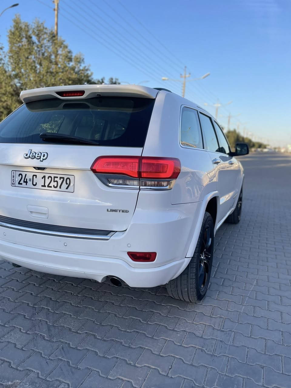 السلام عليكم
للبيع جيب لمتدد 2014 خليجي )       

ماشيه 196

 فول مواصفات ١/١   لمتدد 

 نظام  النقطه العمياء

نظام اطفاء المحرك وتشغيله اوتو 

حجم المحرك 3600

فور ويل 4/4 ماوس  

دبل سلايت بانوراما 

تشغيل عن بعد 

شاشه جبيره 

شفتات ستيرن 

جنطه كهربائي شفط 

دبل كزوز خلفي 

حساسات اماميه + خلفية 

سستم صوت 

دمامي خلفي بلصندوك

قطعتين تبريد ثلج 

كشن خزن ميموري 3 وضعيات 

 مقاعد جلد اصليه  بيجي  

 كهرباء (تدفئة+تبريد) 

 كشن امامي تدفئه او تبريد 

 كشن خلفية تدفئه

تدفئه بلاستيرن 

سيدي بلجكمجه  مع  تحكم بلشاشه 

مري  شفط 

يدات ستيل اصل 

الداخل صاج ملكي   

 نظام_خرائط(نظام ملاحة)_Navigatio

 كامرة خلفية دوارة اصلية

 استيرن كهرباء +  تدفئة

 فول تحكم استيرن (جهتين امامي + جهتين خلفي) 

 ناقل حركة ٨ نمر

 نظام سبورت s

 نضام اقتصادي

 مري _جانبي_تدفئة مرايا_جانبية_حساسة_للضباب_تعمل_

تلقائياً + اشارة بالمري 

 لايت عدسة زينون يصعد وينزل ويه الستيرن 

زراكات لايت 

الصندوق كهرباء    

 باتري جديد 
تايرات تخم جدد

رقم دهوك بسمي تريد وكال او تحويل 

 ورقم جدد   

السعر 225 بي مجال بسيط 
***********
