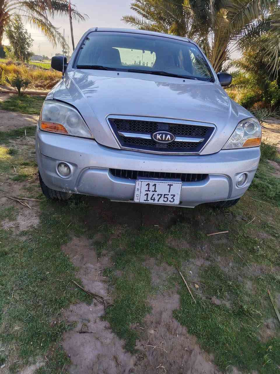 سورنتو امريكي 2007 حادثها جاملغ وبنيد 
رقم بغداد باسمي هزه وسنويه جدد 
مكينه 3300 بيها رواجز لا تنقيص ولا بخار
تبريد ثلج
5راكب
تخم تاير جديد
مكان ديوانيه 
سعرها 78
***********
