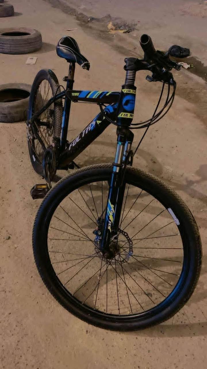 السلام عليكم باسكل مال سباق كير شغال الي كدام تلث نمر والوره سبع نمر جاممرلغات موجده سعر 75 وبيه مجال مكاني بغداد الشعب رقمي ***********
