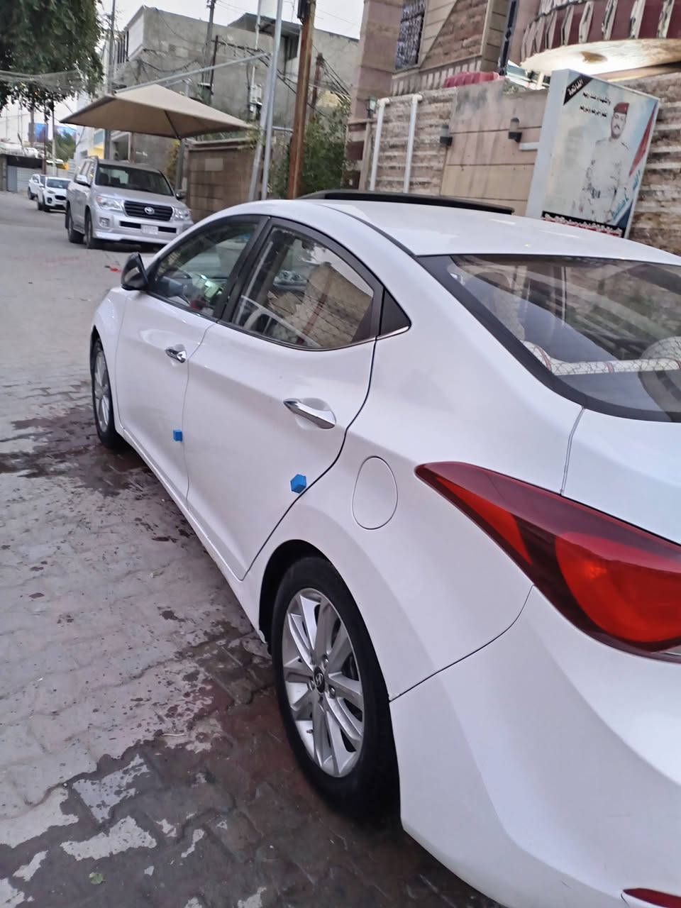 النتره 16 فول عده البصمه سياره نضيفه محرك 1800دوش تخم تاير صدر امامي خلفي مسويلهه ادامه بيهه جاملغ ليمن ربعه صبغ جاملغ اليسر بارد سياره مانقصهه شي  السكن البلديات الرقم *********** السعر 128 بيهه مجال
