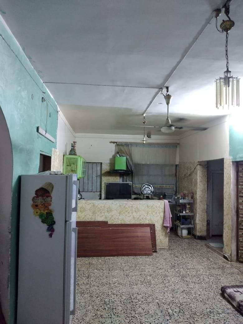 ‏🛑 دار سكني  للبيع 🛑نقد و مبادره
‏المنطقة :  حي الحضارة منطقة النسر 🚩
‏
‏المساحه :  200   ✅  
‏                                      
‏التفاصيل :  طابقين  بيت + شقة 
‏البيت : غرفتين  ومطبخ وصالة واستقبال وصحيات 
‏وطابق ثاني ( الشقة ) ❌ غرفتين نوم وصالة وصحيات وسطح 
‏
‏ملاحظه (البيت محد ساكن بي تسليم فوري عند الشراء) 
‏
‏للاستفسار 
‏ الاتصال على الرقم
‏***********
