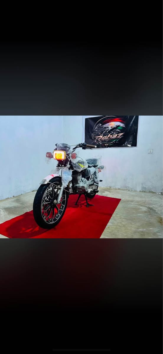 ماتۆر نامی پرۆ مەکینە٢٠٠ ٢٠٢٤زۆر پاکو جوانە ***********سەعر٤٨٠معامەلەیەکە کەم السليمانية, العراق
