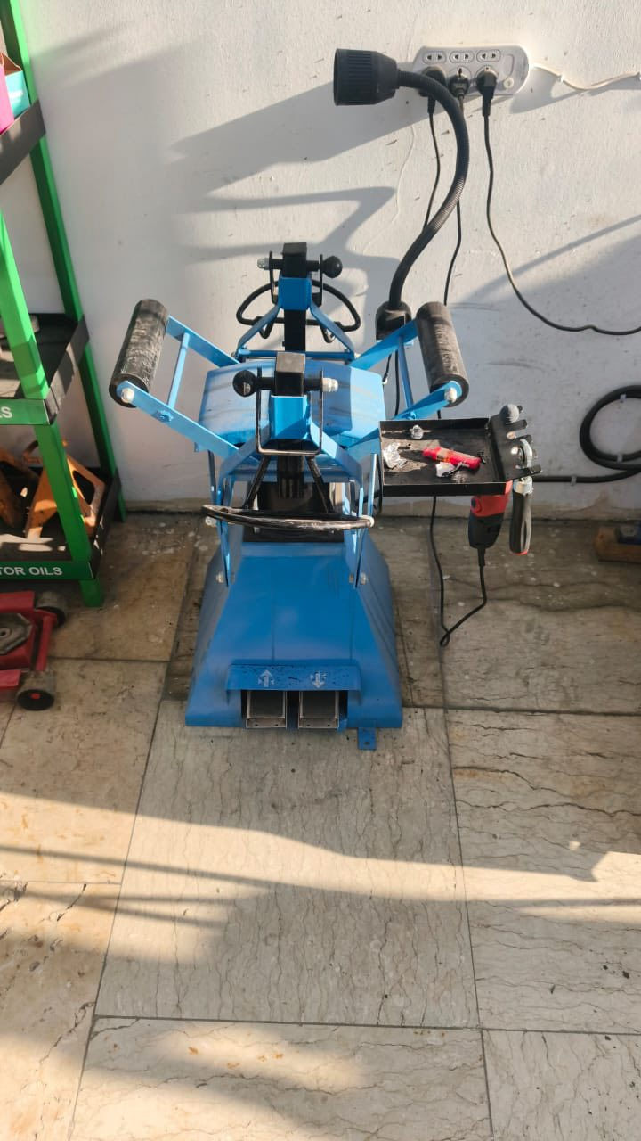 غراض بنجر خالعه +برنص +شلاخه جددد جدا ما مستخدمات اقل شهر و ما مشتغلات  مكاني كربلاء لسعر مليونين وبيهن شي قليل لشراي الرقم *********** متواجد
