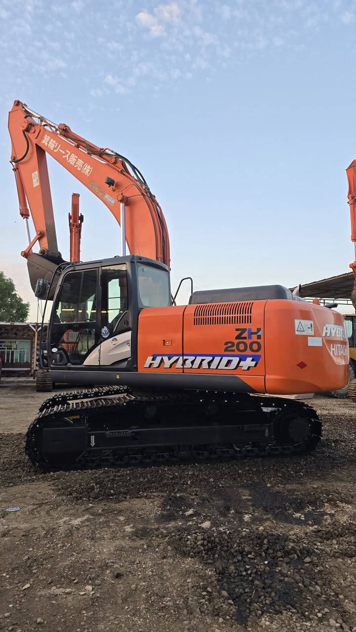 بسـم الله الـــرحمن الـــرحيــــٌم

#يوجد لدى معرض النجوم للاليات الثقيله كافه انواع واحجام الحفارات

دخول جديد                           
                                          
  فايف اي حجم -200-محرك   4V انجكتر 🎫

مكفول كفاله عامه ✅

موديل 2014                مكينه جديده كلش 

كلشي عله وضع الشركه✅           فقط لعشاق انجكتر 

العنوان المعرض.  بابل —الشوملي -طريق الحولي

 ***********
                             قاسم طرنان
